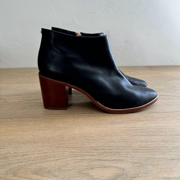 Ted Baker London Black Heeled Ankle Boots Size Zip Women's Size 41 - Picture 1 of 8